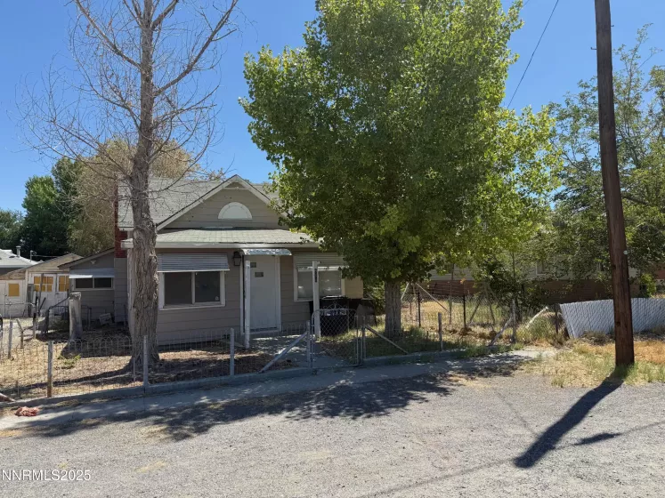 960 Franklin, Lovelock, Nevada 89419, 2 Bedrooms Bedrooms, ,2 BathroomsBathrooms,Residential,Residential,Franklin,250054554