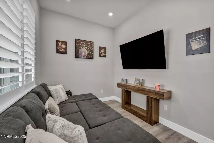 1968 Hogan Peak, Carson City, Nevada 89701, 3 Bedrooms Bedrooms, ,2 BathroomsBathrooms,Residential,Residential,Hogan Peak,250054557
