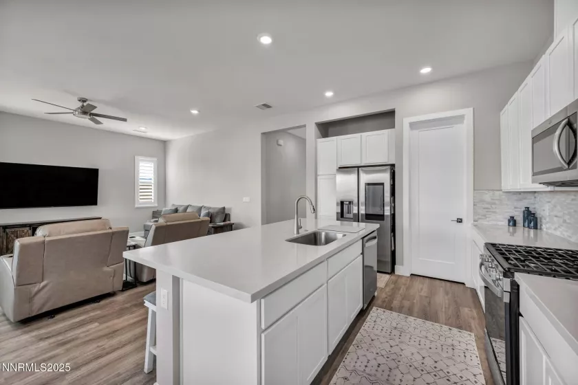 1968 Hogan Peak, Carson City, Nevada 89701, 3 Bedrooms Bedrooms, ,2 BathroomsBathrooms,Residential,Residential,Hogan Peak,250054557