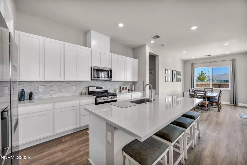1968 Hogan Peak, Carson City, Nevada 89701, 3 Bedrooms Bedrooms, ,2 BathroomsBathrooms,Residential,Residential,Hogan Peak,250054557