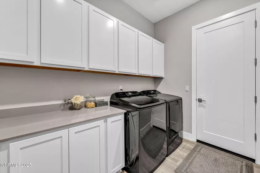 1968 Hogan Peak, Carson City, Nevada 89701, 3 Bedrooms Bedrooms, ,2 BathroomsBathrooms,Residential,Residential,Hogan Peak,250054557