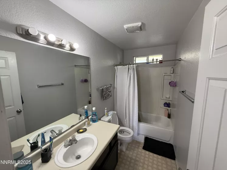 6995 Peppermint, Reno, Nevada 89506, 4 Bedrooms Bedrooms, ,3 BathroomsBathrooms,Residential,Residential,Peppermint,250054558