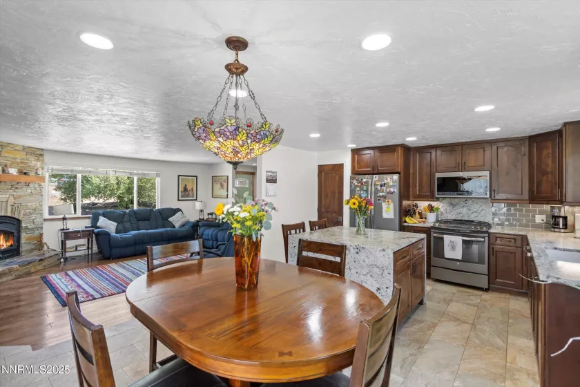 1385 Dunbar, Washoe Valley, Nevada 89704, 3 Bedrooms Bedrooms, ,2 BathroomsBathrooms,Residential,Residential,Dunbar,250054559