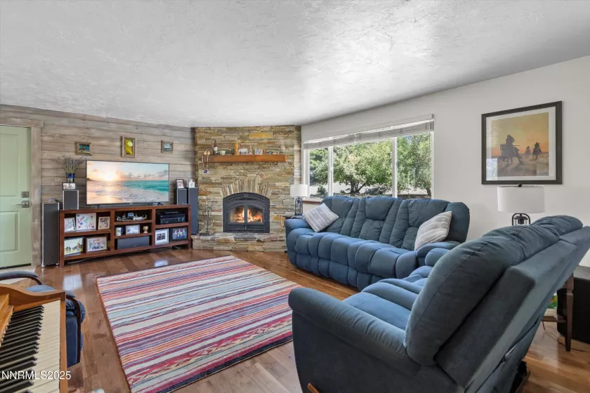 1385 Dunbar, Washoe Valley, Nevada 89704, 3 Bedrooms Bedrooms, ,2 BathroomsBathrooms,Residential,Residential,Dunbar,250054559