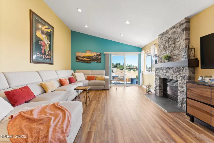 2255 Wide Horizon, Reno, Nevada 89509, 3 Bedrooms Bedrooms, ,2 BathroomsBathrooms,Residential Lease,Manufactured,Wide Horizon,250054561