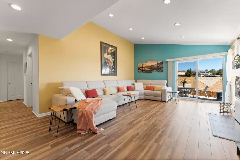 2255 Wide Horizon, Reno, Nevada 89509, 3 Bedrooms Bedrooms, ,2 BathroomsBathrooms,Residential Lease,Manufactured,Wide Horizon,250054561