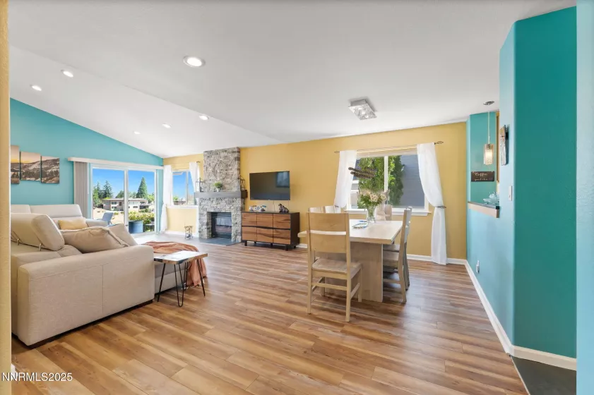 2255 Wide Horizon, Reno, Nevada 89509, 3 Bedrooms Bedrooms, ,2 BathroomsBathrooms,Residential Lease,Manufactured,Wide Horizon,250054561