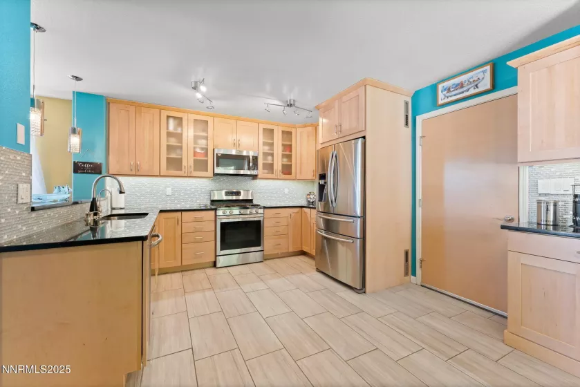 2255 Wide Horizon, Reno, Nevada 89509, 3 Bedrooms Bedrooms, ,2 BathroomsBathrooms,Residential Lease,Manufactured,Wide Horizon,250054561