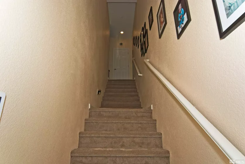 3006 Sterling, Sparks, Nevada 89431, 2 Bedrooms Bedrooms, ,3 BathroomsBathrooms,Residential,Residential,Sterling,250054562