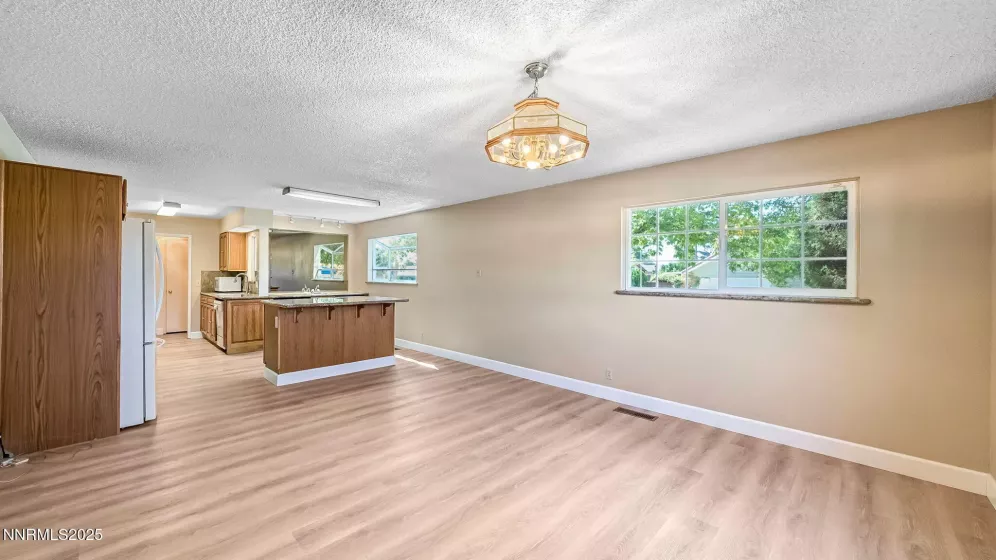 780 Emerson, Sparks, Nevada 89431, 6 Bedrooms Bedrooms, ,3 BathroomsBathrooms,Residential,Residential,Emerson,250054565