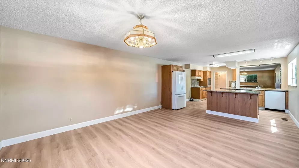 780 Emerson, Sparks, Nevada 89431, 6 Bedrooms Bedrooms, ,3 BathroomsBathrooms,Residential,Residential,Emerson,250054565