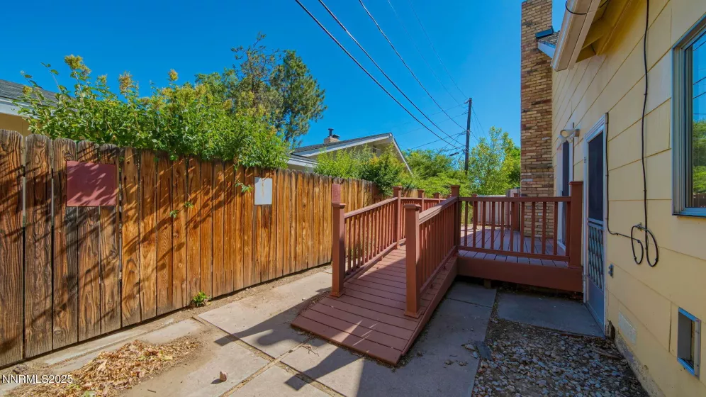 780 Emerson, Sparks, Nevada 89431, 6 Bedrooms Bedrooms, ,3 BathroomsBathrooms,Residential,Residential,Emerson,250054565