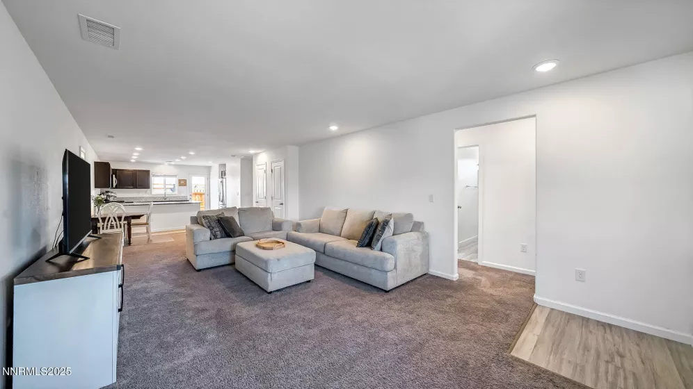 653 Mc Gill, Reno, Nevada 89506, 3 Bedrooms Bedrooms, ,2 BathroomsBathrooms,Residential,Residential,Mc Gill,250054567