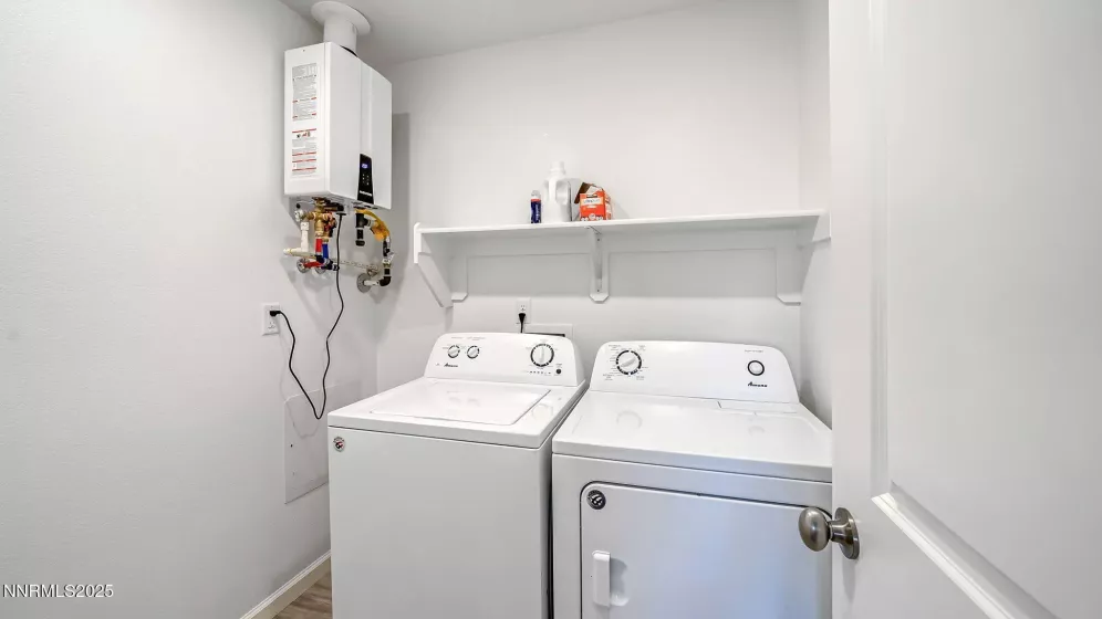 653 Mc Gill, Reno, Nevada 89506, 3 Bedrooms Bedrooms, ,2 BathroomsBathrooms,Residential,Residential,Mc Gill,250054567