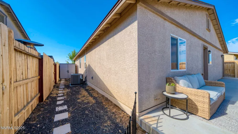 653 Mc Gill, Reno, Nevada 89506, 3 Bedrooms Bedrooms, ,2 BathroomsBathrooms,Residential,Residential,Mc Gill,250054567