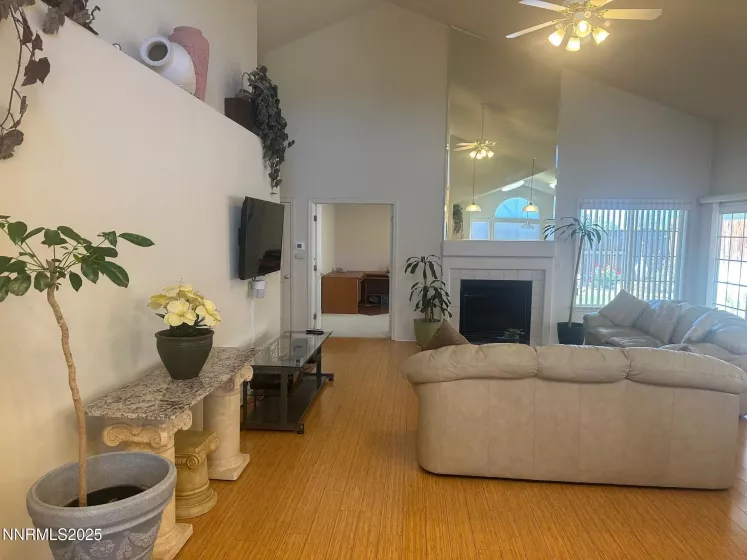 555 Summerfield Dr., Carson City, Nevada 89701, 3 Bedrooms Bedrooms, ,2 BathroomsBathrooms,Residential,Residential,Summerfield Dr.,250054569