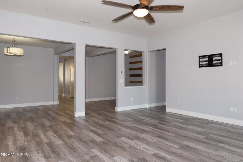 2738 Kettle, Sparks, Nevada 89436, 4 Bedrooms Bedrooms, ,3 BathroomsBathrooms,Residential,Residential,Kettle,250054573