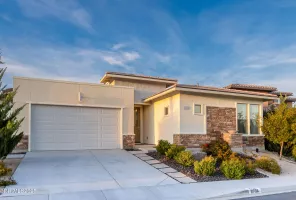 2738 Kettle, Sparks, Nevada 89436, 4 Bedrooms Bedrooms, ,3 BathroomsBathrooms,Residential,Residential,Kettle,250054573