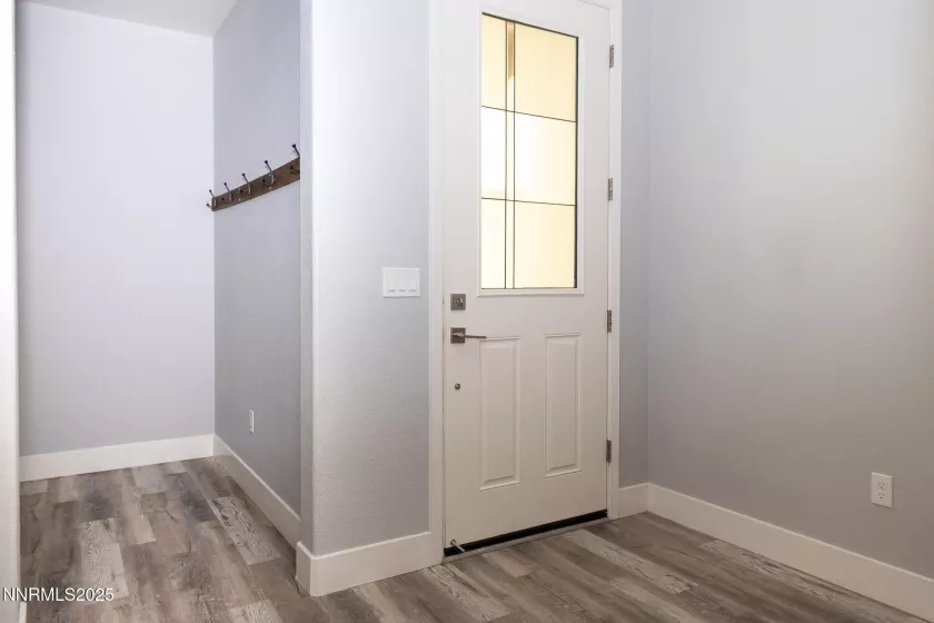 2738 Kettle, Sparks, Nevada 89436, 4 Bedrooms Bedrooms, ,3 BathroomsBathrooms,Residential,Residential,Kettle,250054573