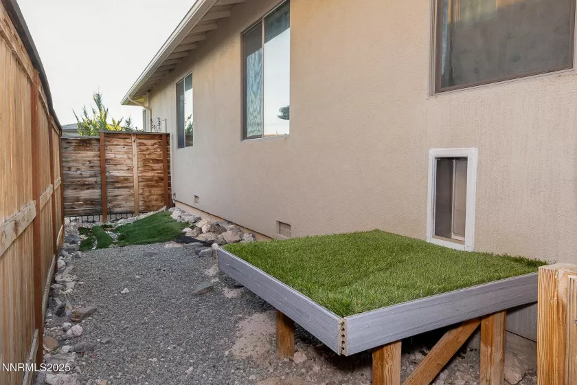 2738 Kettle, Sparks, Nevada 89436, 4 Bedrooms Bedrooms, ,3 BathroomsBathrooms,Residential,Residential,Kettle,250054573
