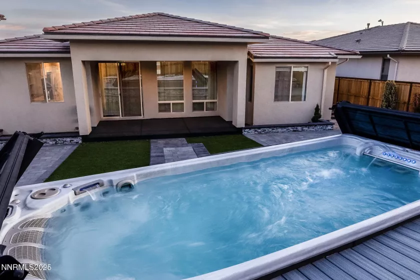 2738 Kettle, Sparks, Nevada 89436, 4 Bedrooms Bedrooms, ,3 BathroomsBathrooms,Residential,Residential,Kettle,250054573