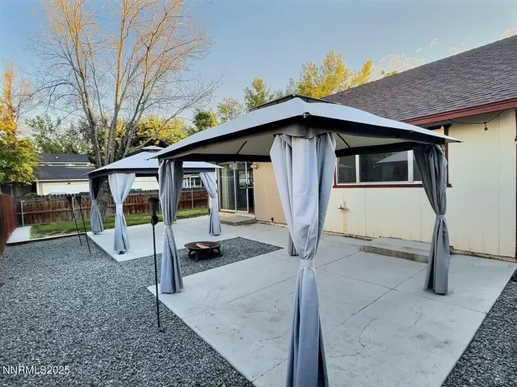 1600 Fargo, Sparks, Nevada 89434, 3 Bedrooms Bedrooms, ,2 BathroomsBathrooms,Residential,Residential,Fargo,250054576