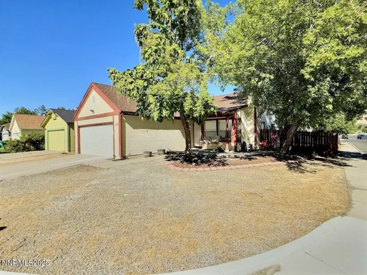 1600 Fargo, Sparks, Nevada 89434, 3 Bedrooms Bedrooms, ,2 BathroomsBathrooms,Residential,Residential,Fargo,250054576