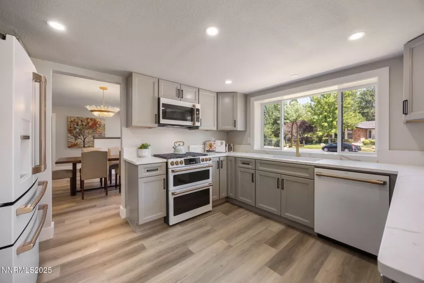 2205 Keever, Reno, Nevada 89509, 3 Bedrooms Bedrooms, ,2 BathroomsBathrooms,Residential,Residential,Keever,250054579