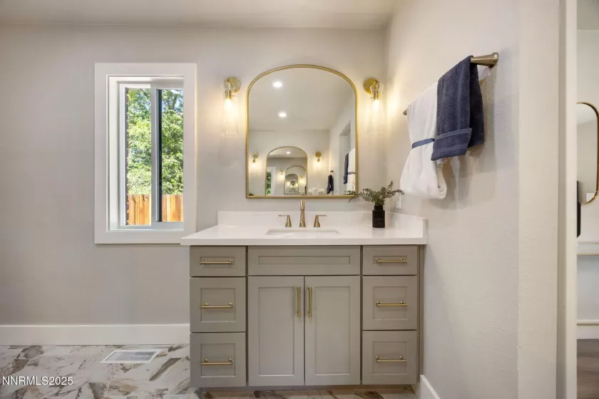 2205 Keever, Reno, Nevada 89509, 3 Bedrooms Bedrooms, ,2 BathroomsBathrooms,Residential,Residential,Keever,250054579