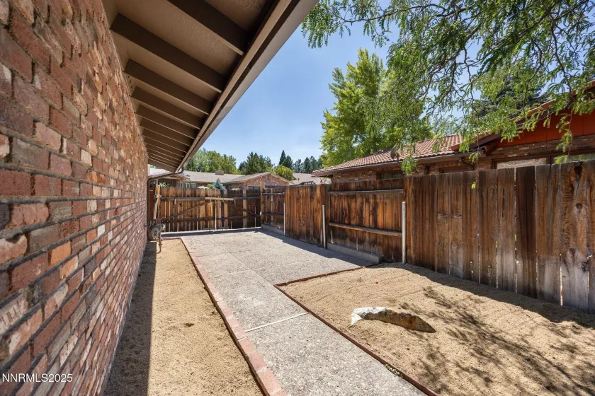 2205 Keever, Reno, Nevada 89509, 3 Bedrooms Bedrooms, ,2 BathroomsBathrooms,Residential,Residential,Keever,250054579
