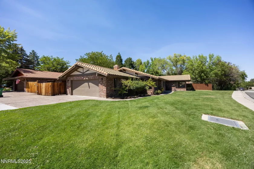 2205 Keever, Reno, Nevada 89509, 3 Bedrooms Bedrooms, ,2 BathroomsBathrooms,Residential,Residential,Keever,250054579