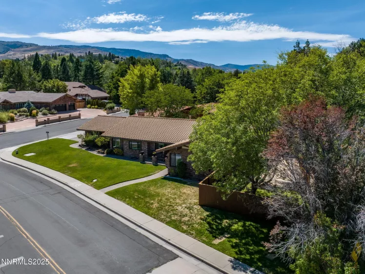 2205 Keever, Reno, Nevada 89509, 3 Bedrooms Bedrooms, ,2 BathroomsBathrooms,Residential,Residential,Keever,250054579