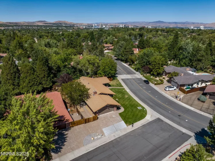 2205 Keever, Reno, Nevada 89509, 3 Bedrooms Bedrooms, ,2 BathroomsBathrooms,Residential,Residential,Keever,250054579