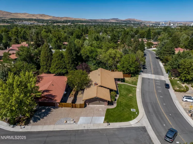 2205 Keever, Reno, Nevada 89509, 3 Bedrooms Bedrooms, ,2 BathroomsBathrooms,Residential,Residential,Keever,250054579