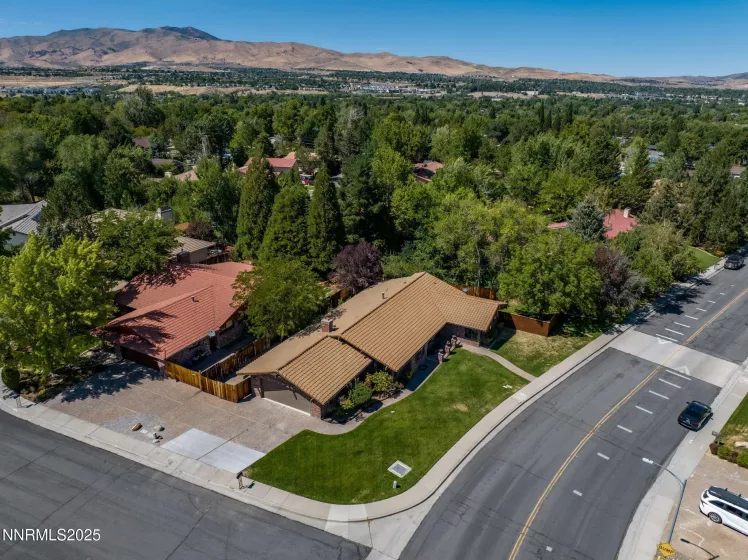 2205 Keever, Reno, Nevada 89509, 3 Bedrooms Bedrooms, ,2 BathroomsBathrooms,Residential,Residential,Keever,250054579