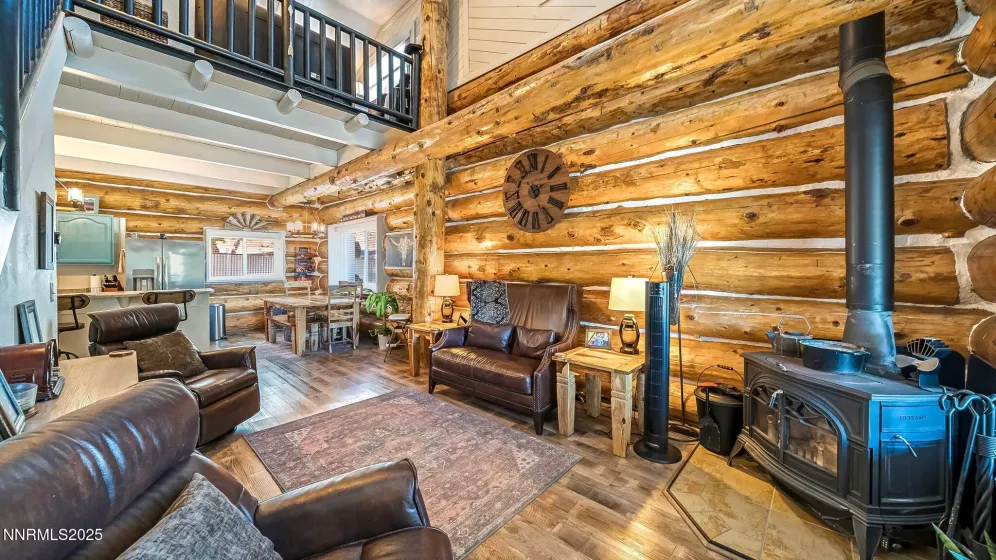 2270 Enterprise, Reno, Nevada 89521, 3 Bedrooms Bedrooms, ,2 BathroomsBathrooms,Residential,Residential,Enterprise,250054580