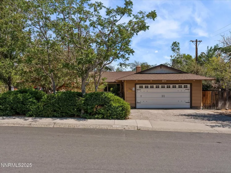 1190 Alturas, Reno, Nevada 89503, 3 Bedrooms Bedrooms, ,2 BathroomsBathrooms,Residential,Residential,Alturas,250054581