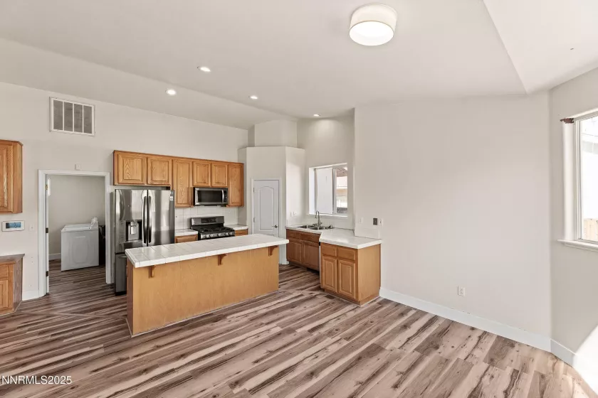 1023 Pepper, Fernley, Nevada 89408, 3 Bedrooms Bedrooms, ,2 BathroomsBathrooms,Residential,Residential,Pepper,250054583