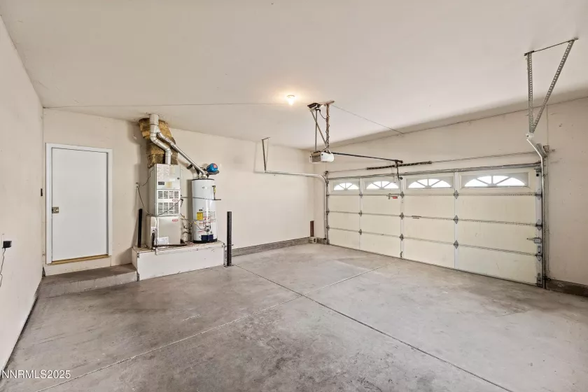 1023 Pepper, Fernley, Nevada 89408, 3 Bedrooms Bedrooms, ,2 BathroomsBathrooms,Residential,Residential,Pepper,250054583
