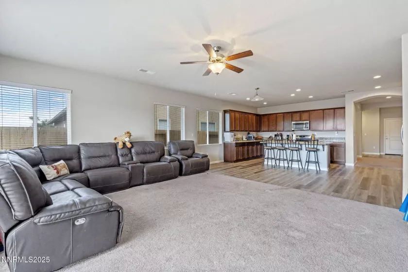 14405 Durham, Reno, Nevada 89506, 4 Bedrooms Bedrooms, ,3 BathroomsBathrooms,Residential,Residential,Durham,250054582