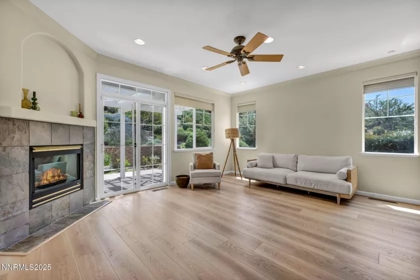 2467 Sorrento, Sparks, Nevada 89434, 3 Bedrooms Bedrooms, ,2 BathroomsBathrooms,Residential,Residential,Sorrento,250054584