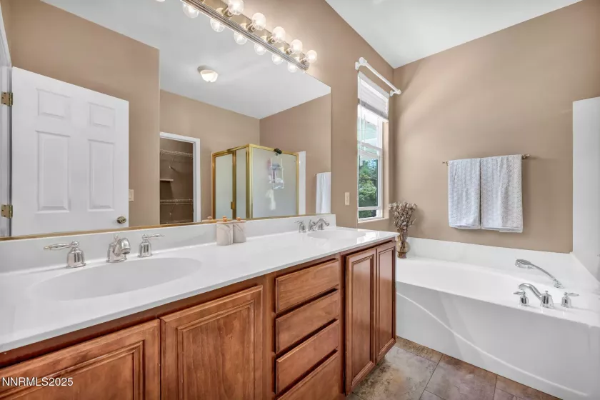 2467 Sorrento, Sparks, Nevada 89434, 3 Bedrooms Bedrooms, ,2 BathroomsBathrooms,Residential,Residential,Sorrento,250054584