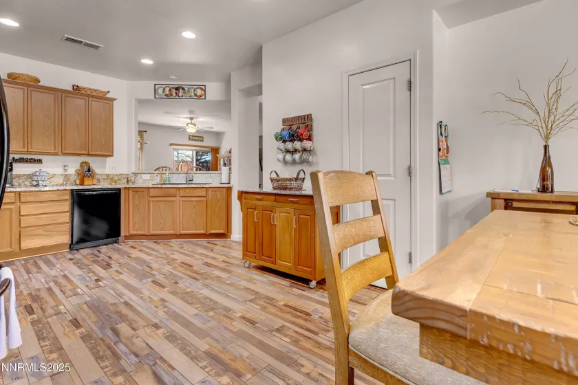 519 Sand Crane, Sparks, Nevada 89436, 3 Bedrooms Bedrooms, ,2 BathroomsBathrooms,Residential,Residential,Sand Crane,250054572