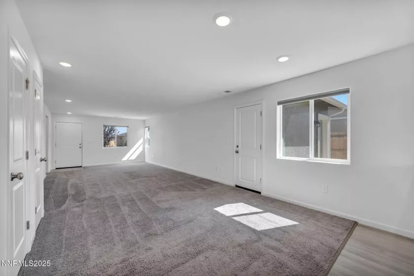 530 Paradise Vly, Reno, Nevada 89506, 3 Bedrooms Bedrooms, ,2 BathroomsBathrooms,Residential,Residential,Paradise Vly,250054588