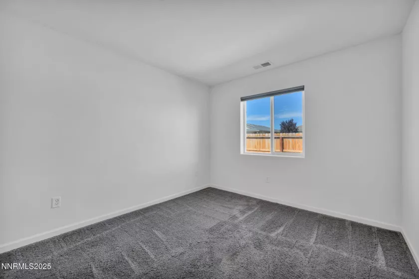 530 Paradise Vly, Reno, Nevada 89506, 3 Bedrooms Bedrooms, ,2 BathroomsBathrooms,Residential,Residential,Paradise Vly,250054588