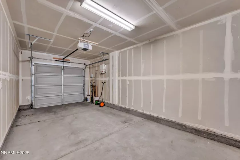 530 Paradise Vly, Reno, Nevada 89506, 3 Bedrooms Bedrooms, ,2 BathroomsBathrooms,Residential,Residential,Paradise Vly,250054588