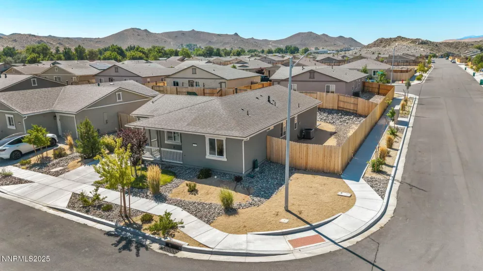 530 Paradise Vly, Reno, Nevada 89506, 3 Bedrooms Bedrooms, ,2 BathroomsBathrooms,Residential,Residential,Paradise Vly,250054588