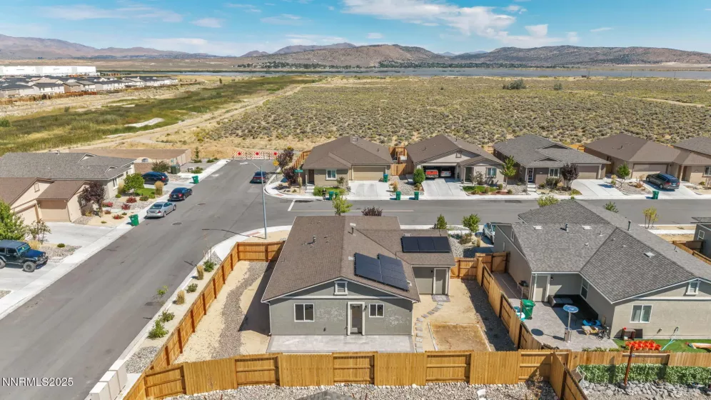 530 Paradise Vly, Reno, Nevada 89506, 3 Bedrooms Bedrooms, ,2 BathroomsBathrooms,Residential,Residential,Paradise Vly,250054588