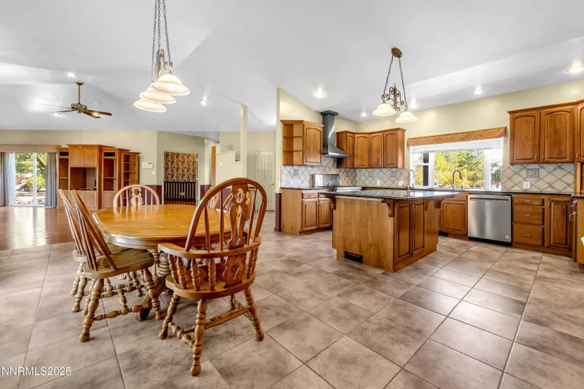 390 Old Washoe, Washoe Valley, Nevada 89704, 3 Bedrooms Bedrooms, ,3 BathroomsBathrooms,Residential,Residential,Old Washoe,250054591