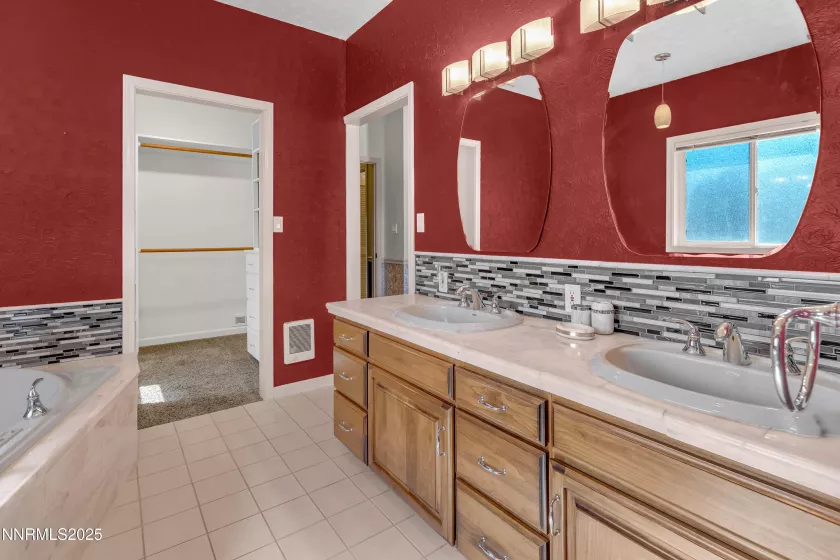 390 Old Washoe, Washoe Valley, Nevada 89704, 3 Bedrooms Bedrooms, ,3 BathroomsBathrooms,Residential,Residential,Old Washoe,250054591